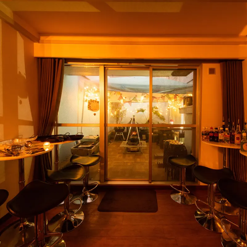 東京新宿で貸切テラス＆屋内焚き火BBQ